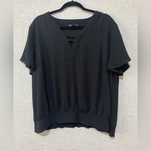 Short sleeve New York & company blouse. Xxl